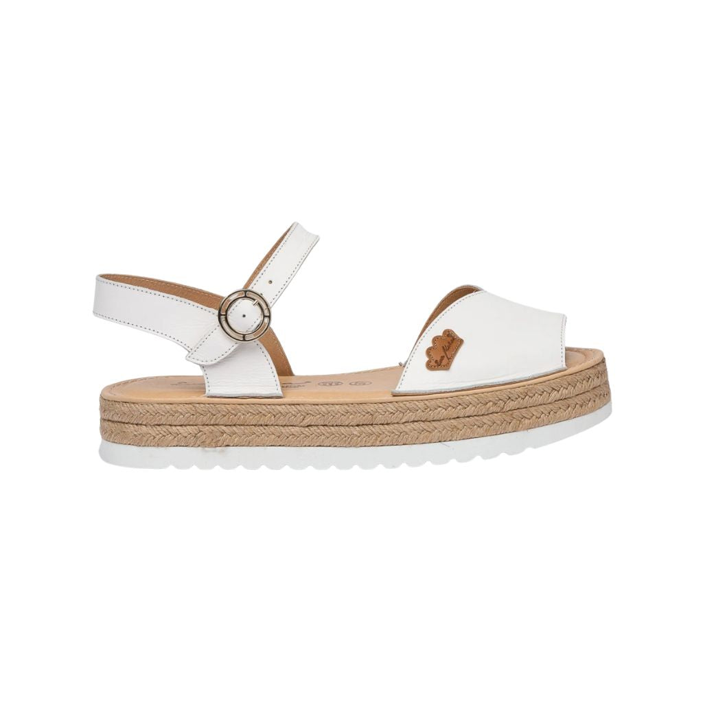 Menorquinas avarcas Blancas con pulsera