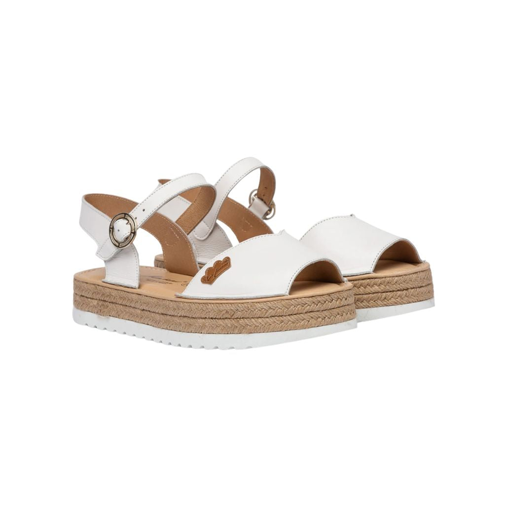 Menorquinas avarcas Blancas con pulsera